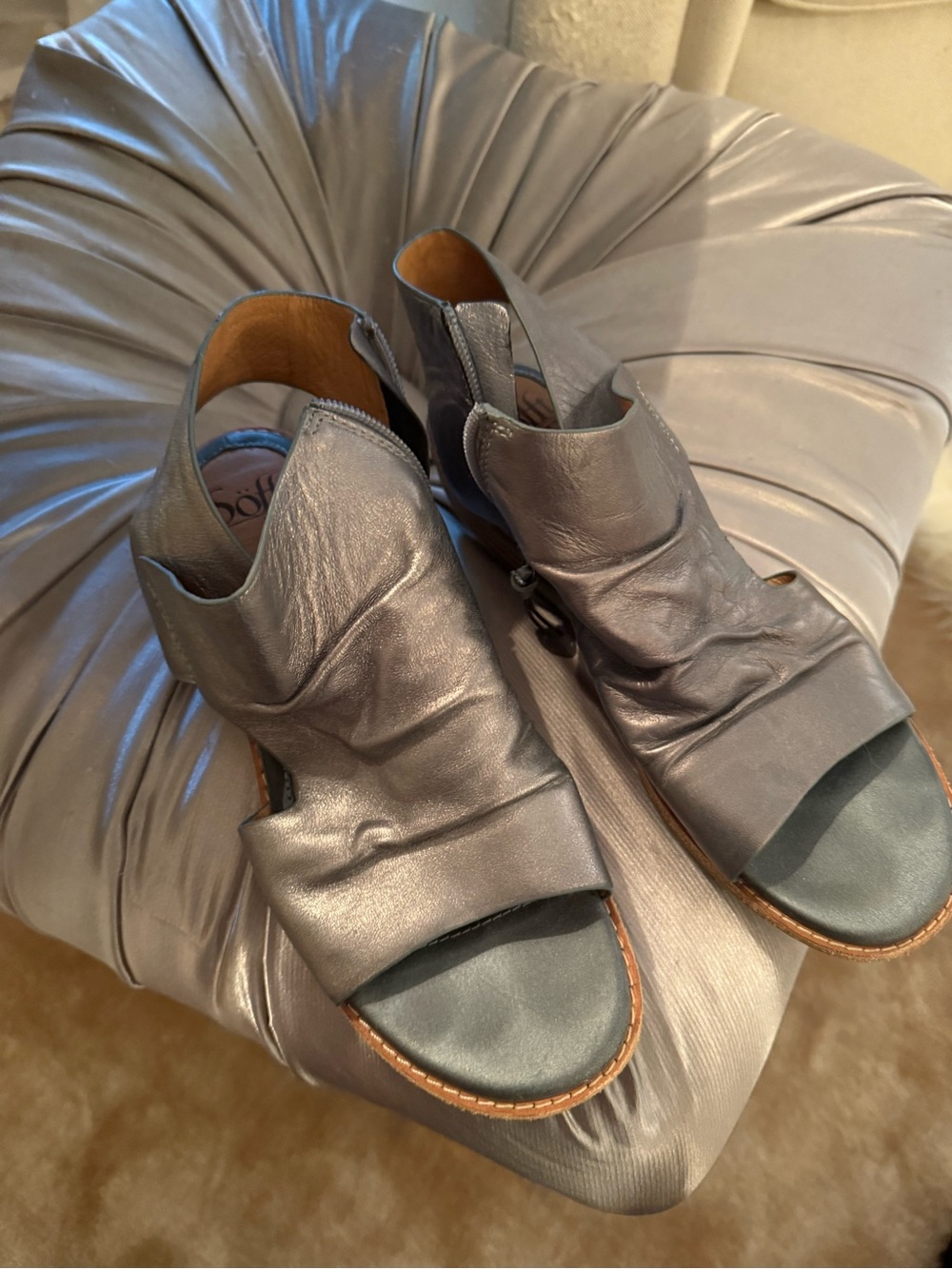 Silver Open-Toe Sofft Women’s Sandals